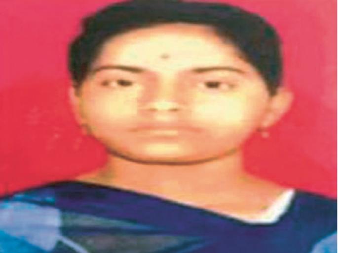 girl's Suicide at student's hostel for fear of theft in Washi | चोरीचा आळ येण्याच्या भीतीने विद्यार्थिनीची वसतिगृहात आत्महत्या girl's Suicide at student's hostel for fear of theft in Washi | चोरीचा आळ येण्याच्या भीतीने विद्यार्थिनीची वसतिगृहात आत्महत्या