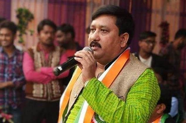 Breaking: Trinamool Congress MLA shot dead in West Bengal | Breaking : पश्चिम बंगालमध्ये तृणमूल काँग्रेसच्या आमदाराची गोळ्या झाडून हत्या Breaking: Trinamool Congress MLA shot dead in West Bengal | Breaking : पश्चिम बंगालमध्ये तृणमूल काँग्रेसच्या आमदाराची गोळ्या झाडून हत्या