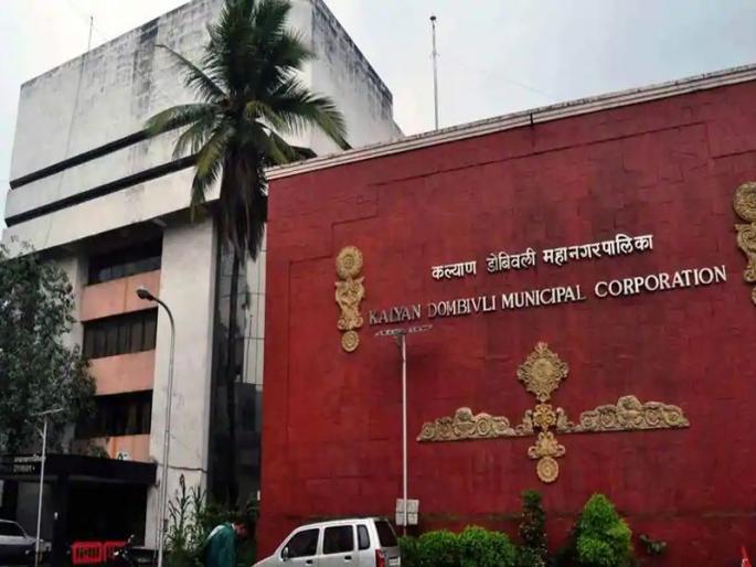 Mujor hawkers did not move; Kalyan Dobivali Municipal Commissioner's campaign fussed | मुजोर फेरीवाले हटले नाही; कल्याण डोबिवली महापालिका आयुक्तांची मोहीम फुसकी Mujor hawkers did not move; Kalyan Dobivali Municipal Commissioner's campaign fussed | मुजोर फेरीवाले हटले नाही; कल्याण डोबिवली महापालिका आयुक्तांची मोहीम फुसकी