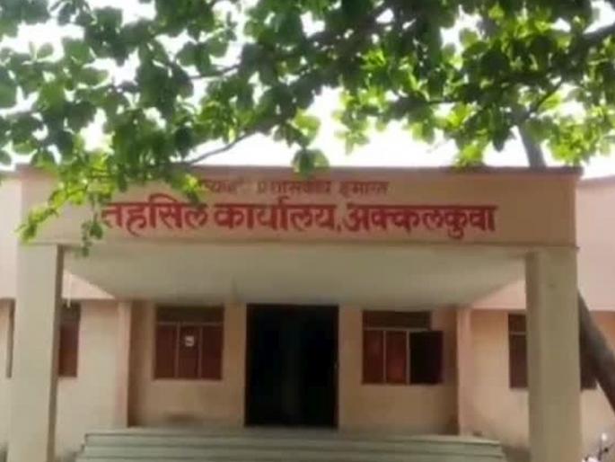 Unemployment strikes, highly educated also ready for Kotwal post | बेरोजगारीची अजब मार, कोतवाल पदासाठी उच्चशिक्षितही तयार Unemployment strikes, highly educated also ready for Kotwal post | बेरोजगारीची अजब मार, कोतवाल पदासाठी उच्चशिक्षितही तयार