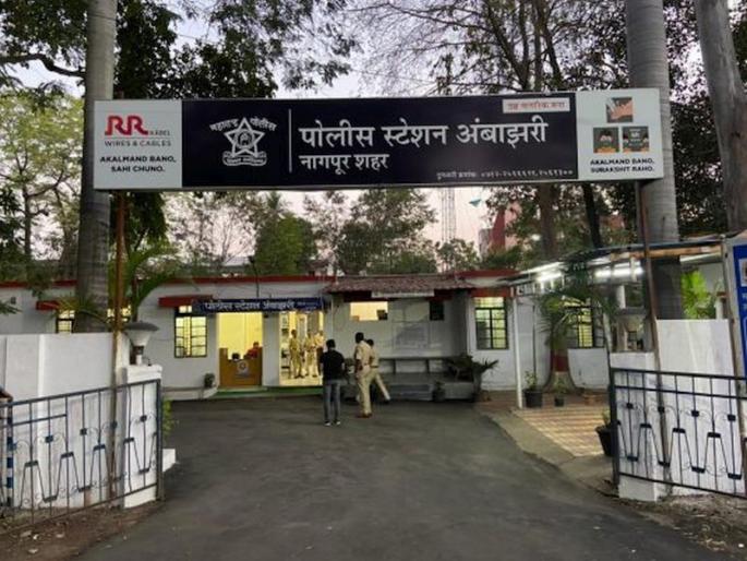 The stolen mobile phone was found in just a few hours in nagpur | अवघ्या काही तासात सापडला चोरी गेलेला मोबाईल The stolen mobile phone was found in just a few hours in nagpur | अवघ्या काही तासात सापडला चोरी गेलेला मोबाईल