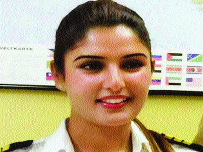Kashmiri Gir pilot first time | काश्मिरी कन्या बनली पायलट, काश्मीर खोऱ्यातील पहिली महिला वैमानिक Kashmiri Gir pilot first time | काश्मिरी कन्या बनली पायलट, काश्मीर खोऱ्यातील पहिली महिला वैमानिक
