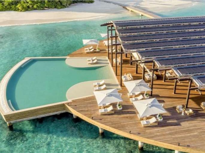 Kudadoo private island in Maldives | एका वेगळ्याच अनुभवासाठी भेट द्या मालदीवच्या 'या' प्रायव्हेट आयलॅंडला! Kudadoo private island in Maldives | एका वेगळ्याच अनुभवासाठी भेट द्या मालदीवच्या 'या' प्रायव्हेट आयलॅंडला!