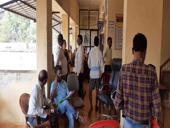  Movable property of Kudal Provincial Office seized | कुडाळ प्रांताधिकारी कार्यालयातील जंगम मालमत्ता जप्त