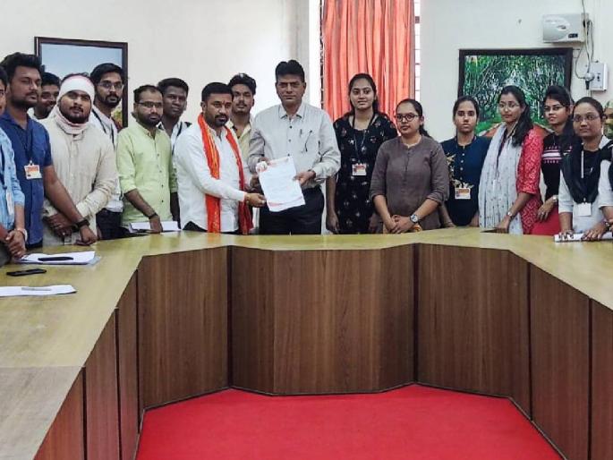 NET and BEd paper simultaneously; Students of Amravati University are confused | नेट आणि बीएडचा पेपर एकाचवेळी; अमरावती विद्यापीठाचे विद्यार्थी संभ्रमात NET and BEd paper simultaneously; Students of Amravati University are confused | नेट आणि बीएडचा पेपर एकाचवेळी; अमरावती विद्यापीठाचे विद्यार्थी संभ्रमात