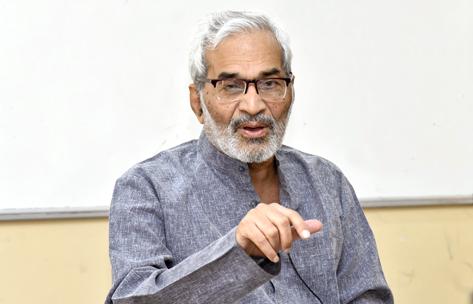 The common agenda of spending Modi is: Kumar Saptarshi | मोदींना घालवणे हाच सर्वसामान्यांचा अजेंडा : कुमार सप्तर्षी The common agenda of spending Modi is: Kumar Saptarshi | मोदींना घालवणे हाच सर्वसामान्यांचा अजेंडा : कुमार सप्तर्षी