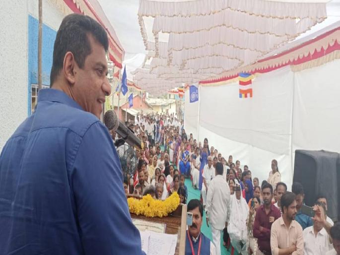 Malad-Malvani Buddhist Vihara opening ceremony, the need to crush the kid of rich community | मालाड-मालवणी बौद्धविहाराचा उद्घाटन सोहळा संपन्न; साप्रंदायिकतेची किड वेळीच ठेचण्याची गरज Malad-Malvani Buddhist Vihara opening ceremony, the need to crush the kid of rich community | मालाड-मालवणी बौद्धविहाराचा उद्घाटन सोहळा संपन्न; साप्रंदायिकतेची किड वेळीच ठेचण्याची गरज