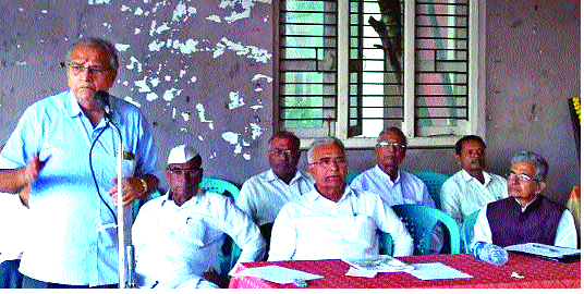 Without the city of conflict, there will be no full debt waiver | संघर्षाचे नगारे वाजल्याशिवाय संपूर्ण कर्जमाफी मिळणार नाही