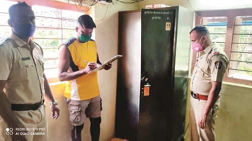 The office of Kunkeshwar Society was blown up | कुणकेश्वर सोसायटीचे कार्यालय फोडले