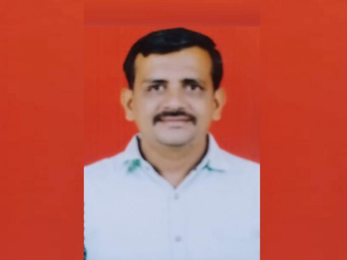 A development officer in Kurdwadi ended his life in a hospital | कुर्डुवाडीत पशुधन विकास अधिकाऱ्याने दवाखान्यातच आयुष्य संपविले A development officer in Kurdwadi ended his life in a hospital | कुर्डुवाडीत पशुधन विकास अधिकाऱ्याने दवाखान्यातच आयुष्य संपविले