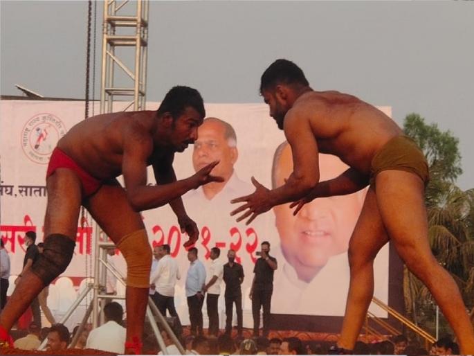 Eminent wrestlers attention on Maharashtra Kesari, Executive meeting of Kustigir Parishad coming Saturday | नामांकित मल्लांचे डोळे 'महाराष्ट्र केसरी'कडे, कुस्तीगीर परिषदेची येत्या शनिवारी कार्यकारिणी बैठक Eminent wrestlers attention on Maharashtra Kesari, Executive meeting of Kustigir Parishad coming Saturday | नामांकित मल्लांचे डोळे 'महाराष्ट्र केसरी'कडे, कुस्तीगीर परिषदेची येत्या शनिवारी कार्यकारिणी बैठक