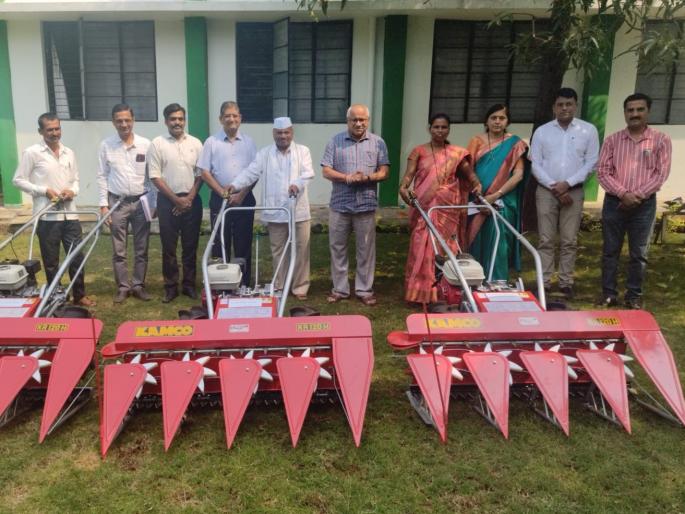 Importance of Mechanization in Agriculture revealed by Vice Chancellor Prof Sonwane | मुक्त विद्यापीठाच्या कृषी विज्ञान केंद्रात शेती यांत्रिकरणाचे प्रात्यक्षिक Importance of Mechanization in Agriculture revealed by Vice Chancellor Prof Sonwane | मुक्त विद्यापीठाच्या कृषी विज्ञान केंद्रात शेती यांत्रिकरणाचे प्रात्यक्षिक