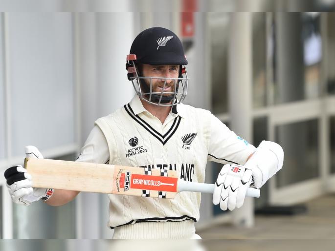 WTC final 2021 Ind vs NZ Test : New Zealand bowled out for 249 runs in the first innings, lead by 32 runs  | WTC Final 2021 IND vs NZ : न्यूझीलंडच्या तळाच्या फलंदाजांनी टीम इंडियाची वाढली डोकेदुखी; केन, साऊदीची दमदार खेळी