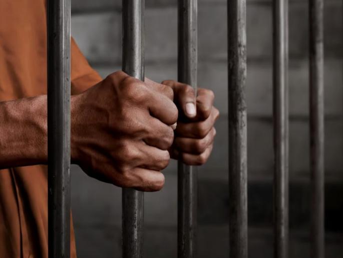 Prakash Chavan murder case Life imprisonment for 6 accused | गुंड प्रकाश चव्हाण खून प्रकरण; ६ आरोपींना जन्मठेपेची शिक्षा Prakash Chavan murder case Life imprisonment for 6 accused | गुंड प्रकाश चव्हाण खून प्रकरण; ६ आरोपींना जन्मठेपेची शिक्षा