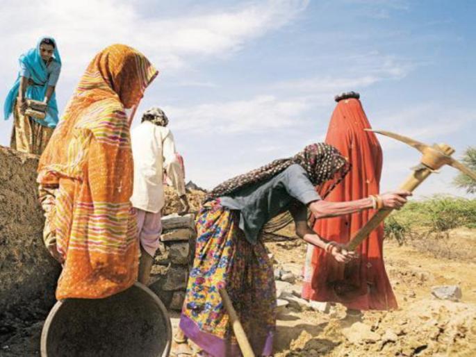 Now do not work, let's go to our village.... | आता काम नकोच, आमच्या गावाकडे जाऊ द्या.. Now do not work, let's go to our village.... | आता काम नकोच, आमच्या गावाकडे जाऊ द्या..