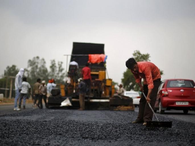 Instructions for medical examination of laborers on highway works | महामार्गांच्या कामांवरील मजुरांची वैद्यकीय तपासणी करण्याच्या सूचना Instructions for medical examination of laborers on highway works | महामार्गांच्या कामांवरील मजुरांची वैद्यकीय तपासणी करण्याच्या सूचना