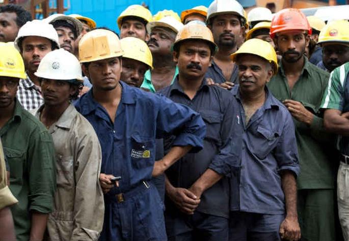 Government Watch on Employees and Wage Deductions | कर्मचारी आणि वेतन कपातीवर सरकारचा वॉच, उल्लंघन करणाऱ्यांवर कारवाई