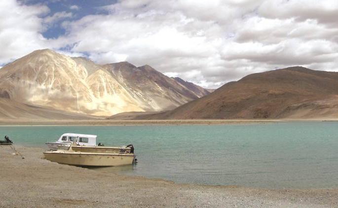 "China seizes India's 5,000 square KM of land in Ladakh?" Serious allegations by Congress | ‘’लडाखमध्ये चीनने बळकावली भारताची पाच हजार चौकिमी जमीन?’’ काँग्रेसचा गंभीर आरोप