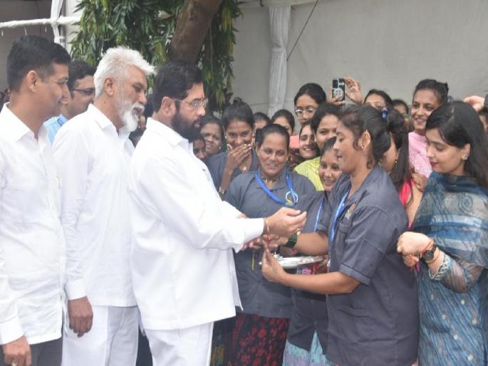 Two and a half lakh income condition, money directly in the bank account Are you eligible for Ladaki Baheen scheme | अडीच लाख उत्पन्नाची अट, पैसे थेट बँक खात्यात! ‘लाडकी बहीण’ योजनेसाठी तुम्ही आहात का पात्र? Two and a half lakh income condition, money directly in the bank account Are you eligible for Ladaki Baheen scheme | अडीच लाख उत्पन्नाची अट, पैसे थेट बँक खात्यात! ‘लाडकी बहीण’ योजनेसाठी तुम्ही आहात का पात्र?