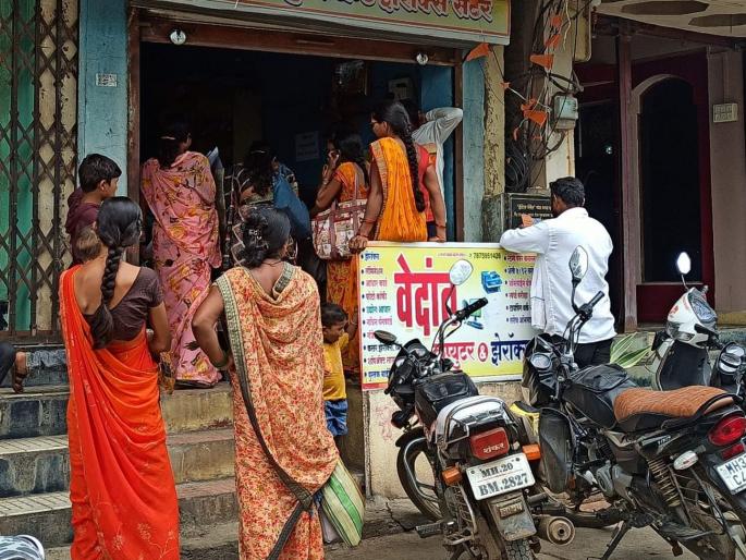 85 thousand 'ladki bahin' filled applications in Washim district | वाशिम जिल्ह्यात ८५ हजार ‘लाडक्या बहिणीं’नी भरले अर्ज