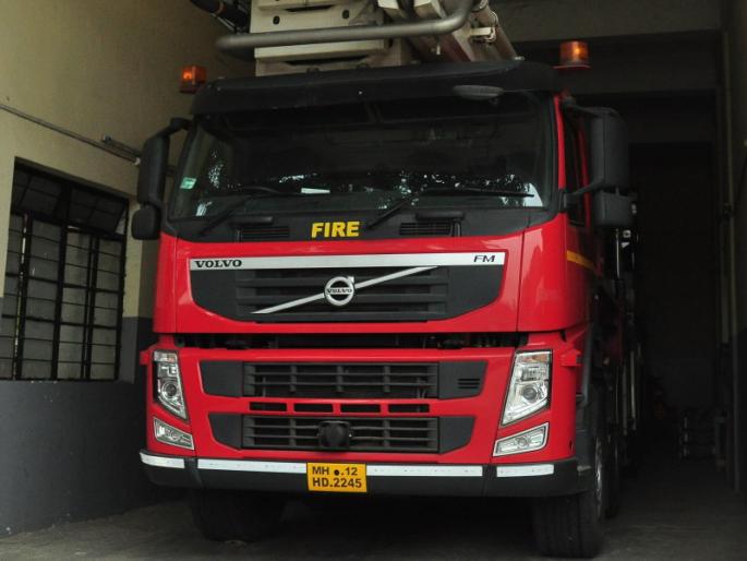 Take action on the firebrigade authorities, the RTI activist's demand | शिथिलता देणाऱ्या अग्निशामक अधिकाऱ्यांवर कारवाई करा, आरटीआय कार्यकर्त्याची मागणी Take action on the firebrigade authorities, the RTI activist's demand | शिथिलता देणाऱ्या अग्निशामक अधिकाऱ्यांवर कारवाई करा, आरटीआय कार्यकर्त्याची मागणी