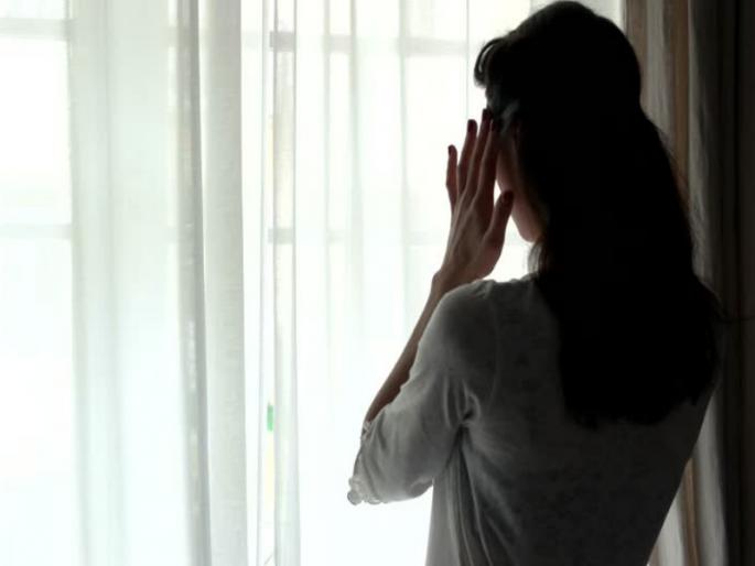 Even if the year is over, there is no wisdom! The boycott of corona patients continues | वर्ष उलटलं तरी शहाणपण नाहीच! कोरोना रुग्णांवर बहिष्कार टाकण्याच्या घटना सुरूच Even if the year is over, there is no wisdom! The boycott of corona patients continues | वर्ष उलटलं तरी शहाणपण नाहीच! कोरोना रुग्णांवर बहिष्कार टाकण्याच्या घटना सुरूच