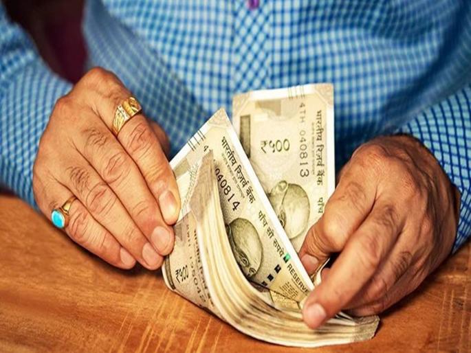 65 women cheated by taking loans in the name of Ladki Bahin scheme | कर्जाच्या फोनने भरली धडकी; लाडकी बहीण योजनेच्या नावाने कर्ज घेत ६५ महिलांची फसवणूक 65 women cheated by taking loans in the name of Ladki Bahin scheme | कर्जाच्या फोनने भरली धडकी; लाडकी बहीण योजनेच्या नावाने कर्ज घेत ६५ महिलांची फसवणूक