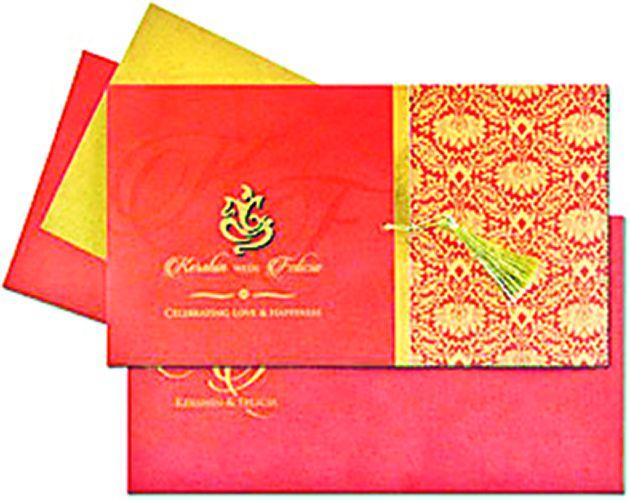 Marriage and 151 names | लग्नपत्रिका आणि तब्बल १५१ नावं Marriage and 151 names | लग्नपत्रिका आणि तब्बल १५१ नावं