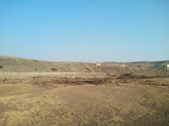 Water crisis on 14 villages due to drying of the Lahuki dam | लहुकी प्रकल्प कोरडा पडल्याने १४ गावांवर जल संकट Water crisis on 14 villages due to drying of the Lahuki dam | लहुकी प्रकल्प कोरडा पडल्याने १४ गावांवर जल संकट