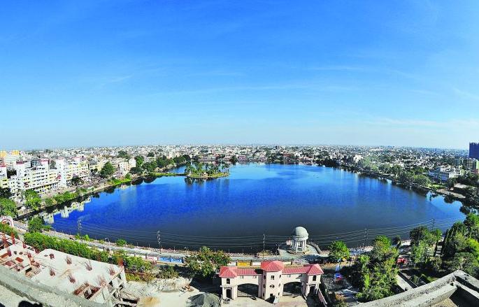Stop Suicide in Nagpur's Gandhi Sagar Lake | नागपूरच्या गांधीसागर तलावातील आत्महत्या थांबवा