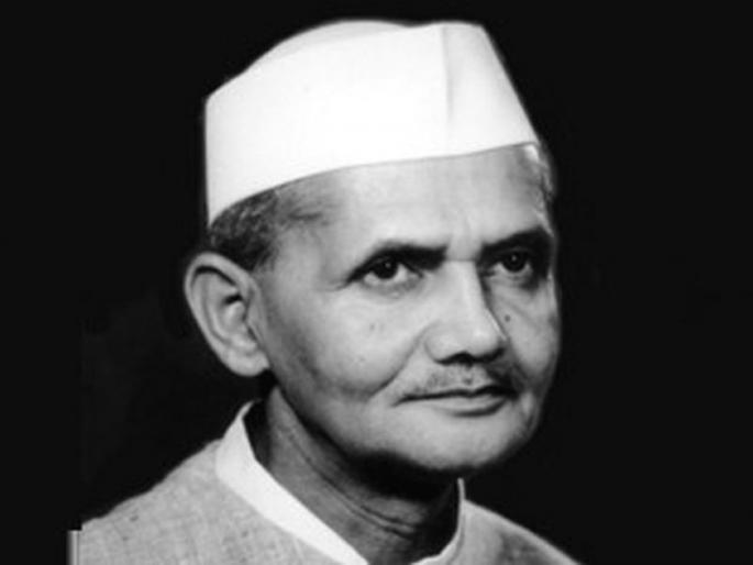 Lal Bahadur Shastri Jayanti: Know what happened that night, the secret of the death of Lal Bahadur Shastri | Lal Bahadur Shastri Jayanti: त्या रात्री काय झालं होतं, जाणून घ्या लाल बहादूर शास्त्रींच्या मृत्यूचं रहस्य Lal Bahadur Shastri Jayanti: Know what happened that night, the secret of the death of Lal Bahadur Shastri | Lal Bahadur Shastri Jayanti: त्या रात्री काय झालं होतं, जाणून घ्या लाल बहादूर शास्त्रींच्या मृत्यूचं रहस्य