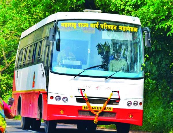General public T. The bus will now come to Poladi, 1300 new Lalpuri festivals | सर्वसामान्यांची एस. टी. बस होणार आता पोलादी, १३०० नवीन लालपरी दाखल होणार General public T. The bus will now come to Poladi, 1300 new Lalpuri festivals | सर्वसामान्यांची एस. टी. बस होणार आता पोलादी, १३०० नवीन लालपरी दाखल होणार