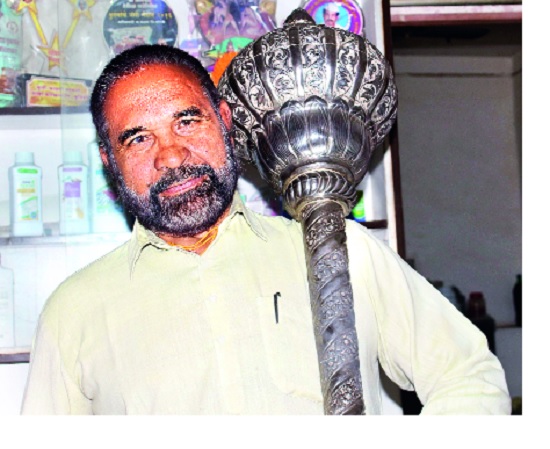 Prime Minister's visit two times ..! Life Story of Hindakesari Dinanath Singh | पंतप्रधानांची चक्क दोन वेळा भेट ..! हिंदकेसरी दीनानाथसिंह यांची जीवन कहाणी