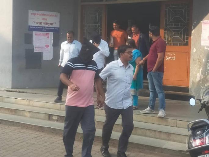 Drug mafia Lalit's brother Bhushan along with accomplice Abhishek remanded to seven days police custody | ड्रग्जमाफिया ललितचा भाऊ भूषणसह साथीदार अभिषेक ला सात दिवसांची पोलीस कोठडी Drug mafia Lalit's brother Bhushan along with accomplice Abhishek remanded to seven days police custody | ड्रग्जमाफिया ललितचा भाऊ भूषणसह साथीदार अभिषेक ला सात दिवसांची पोलीस कोठडी