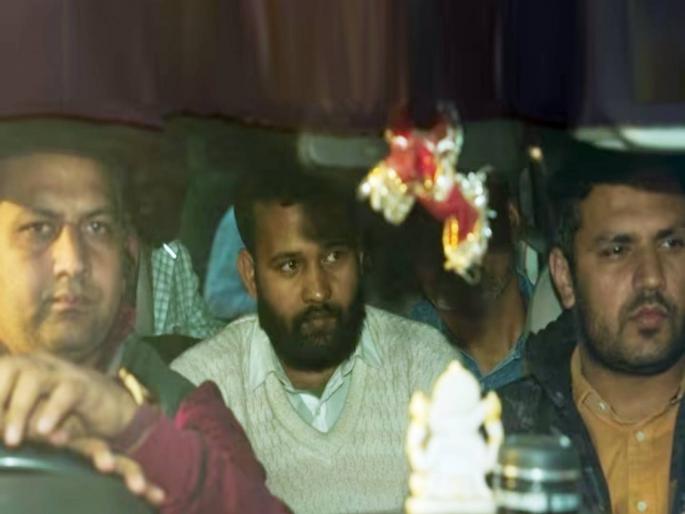 delhi police give information to court about lalit jha involvement in lok sabha parliament security breach case | संसदेत घुसखोरी करण्याचा हेतू काय होता? दिल्ली पोलिसांनी कोर्टात सगळे सांगितले delhi police give information to court about lalit jha involvement in lok sabha parliament security breach case | संसदेत घुसखोरी करण्याचा हेतू काय होता? दिल्ली पोलिसांनी कोर्टात सगळे सांगितले