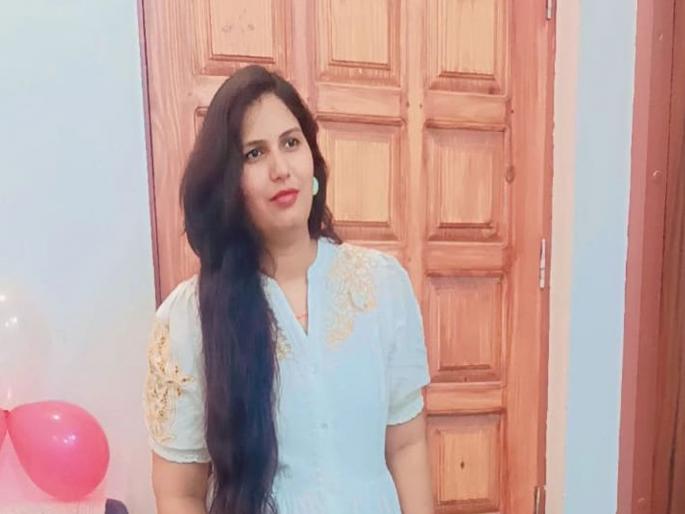 A girl who was preparing for UPSC after completing her B.Tech from IIT Kanpur jumped into the Ganges River | IAS बनण्याचं स्वप्न अपूर्ण राहिलं...; UPSC तयारी करणाऱ्या युवतीने का उचललं टोकाचं पाऊल?