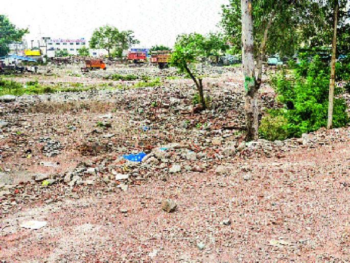 Rs 300 crores for the ring road, the road to combat traffic jams is essential, because the ruling persuasive | रिंगरोडसाठी ३०० कोटींचा खर्च, वाहतूक कोंडी सोडविण्यासाठी रस्ता आवश्यक असल्याने सत्ताधारी आग्रही