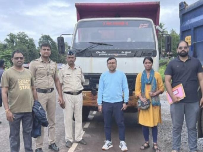 Crackdown on illegal sand transport in Sawantwadi, 9 dumpers caught | Sindhudurg: सावंतवाडीत अवैध वाळू वाहतुकीवर धडक कारवाई, ९ डंपर पकडले Crackdown on illegal sand transport in Sawantwadi, 9 dumpers caught | Sindhudurg: सावंतवाडीत अवैध वाळू वाहतुकीवर धडक कारवाई, ९ डंपर पकडले