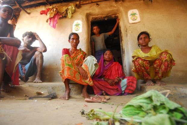 How will the landless tribals become empowerment? | भूमिहीन आदिवासींचे कसे होणार सबलीकरण ? How will the landless tribals become empowerment? | भूमिहीन आदिवासींचे कसे होणार सबलीकरण ?