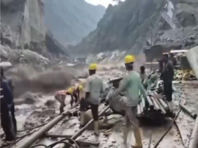 Sikkim Landslide: Landslide at military camp in Sikkim; 3 dead, 9 soldiers missing | सिक्कीममध्ये लष्करी छावणीवर भूस्खलन; 3 जणांचा मृत्यू, ९ सैनिक बेपत्ता Sikkim Landslide: Landslide at military camp in Sikkim; 3 dead, 9 soldiers missing | सिक्कीममध्ये लष्करी छावणीवर भूस्खलन; 3 जणांचा मृत्यू, ९ सैनिक बेपत्ता