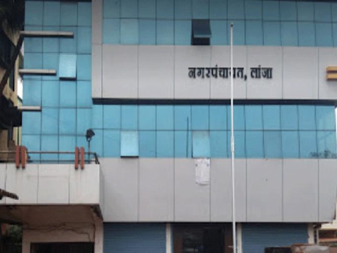 No-confidence motion to remove the sub-president of Lanja Nagar Panchayat Purva Mule from the post | Ratnagiri: लांजा नगरपंचायतीत ठाकरे गटाला दे धक्का, उपनगराध्यक्षांवरील अविश्वास ठराव मंजूर No-confidence motion to remove the sub-president of Lanja Nagar Panchayat Purva Mule from the post | Ratnagiri: लांजा नगरपंचायतीत ठाकरे गटाला दे धक्का, उपनगराध्यक्षांवरील अविश्वास ठराव मंजूर