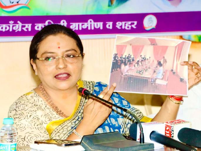 case of culpable homicide must be registered against CM and Dy CM over Kharghar sunstroke tragedy says Yashomati Thakur | मुख्यमंत्री, उपमुख्यमंत्र्यांवर सदोष मनुष्यवधाचा गुन्हा दाखल झालाच पाहिजे, यशोमती ठाकूर कडाडल्या case of culpable homicide must be registered against CM and Dy CM over Kharghar sunstroke tragedy says Yashomati Thakur | मुख्यमंत्री, उपमुख्यमंत्र्यांवर सदोष मनुष्यवधाचा गुन्हा दाखल झालाच पाहिजे, यशोमती ठाकूर कडाडल्या