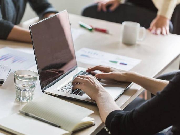 The Supreme Court ordered that the information related to the functioning of every government office, which is necessary for the common citizens, should be posted on the website. | ‘छुप्या’ कारभाराला सर्वोच्च न्यायालयाने लावला चाप, ऊठसूट ‘आरटीआय’चीही गरज नाही... The Supreme Court ordered that the information related to the functioning of every government office, which is necessary for the common citizens, should be posted on the website. | ‘छुप्या’ कारभाराला सर्वोच्च न्यायालयाने लावला चाप, ऊठसूट ‘आरटीआय’चीही गरज नाही...