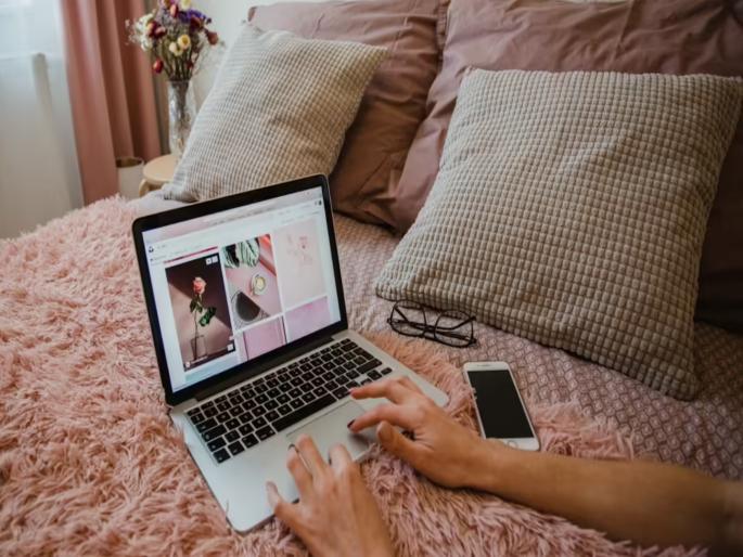 Are you also using your laptop in bed? A big mistake and it could cost you thousands! Read immediately... | तुम्हीही बेडवर लॅपटॉप चालवताय? एक मोठी चूक आणि बसू शकतो हजारोंचा फटका! ताबडतोब वाचा...
