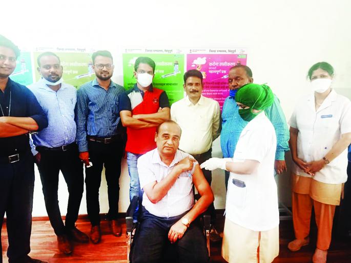Citizens should take advantage of covid vaccination: Mahesh Khalipe | नागरिकांनी कोविड लसीकरणाचा लाभ घ्यावा : महेश खलिपे Citizens should take advantage of covid vaccination: Mahesh Khalipe | नागरिकांनी कोविड लसीकरणाचा लाभ घ्यावा : महेश खलिपे