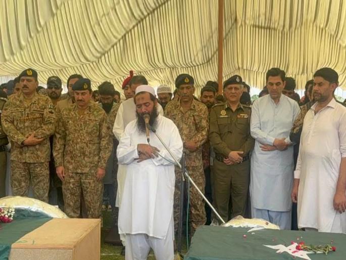 We will make Delhi a bride S-400 Rafale are nothing in front of us Lashkar terrorist shouts | "दिल्ली को दुल्हन बनाएंगे..., आमच्या समोर S-400, राफेल...!"; लश्करच्या दहशतवाद्यानं ओकली गरळ We will make Delhi a bride S-400 Rafale are nothing in front of us Lashkar terrorist shouts | "दिल्ली को दुल्हन बनाएंगे..., आमच्या समोर S-400, राफेल...!"; लश्करच्या दहशतवाद्यानं ओकली गरळ