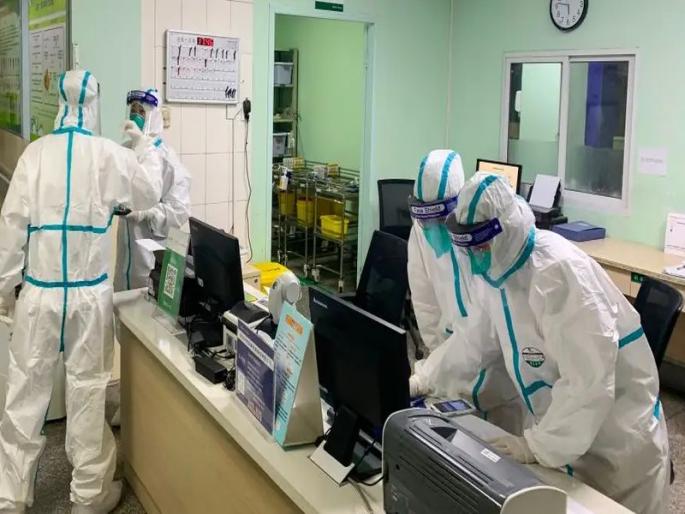Coronavirus: In china, patients who have been recovering from corona disease have been exposed to the corona virus mac | Coronavirus: कोरोना परतला! वुहानमधील १०% रुग्णांना पुन्हा लागण; चीनची चिंता वाढली