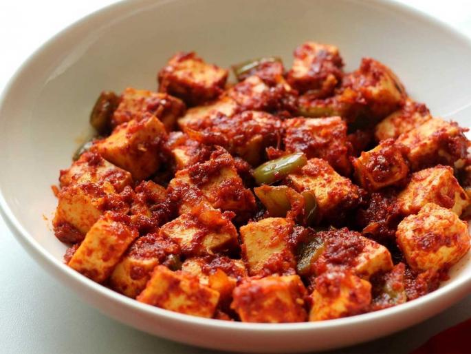 How to make restaurant-style garlic paneer masala at home Best crispy paneer recipe with garlic gravy Spicy garlic paneer masala step-by-step easy recipe | हॉटेलसारखा झणझणीत लसूण पनीर मसाला करा घरीच, सोपी ट्रिक, पनीर राहिल कुरकुरीत- चवीलाही मस्त How to make restaurant-style garlic paneer masala at home Best crispy paneer recipe with garlic gravy Spicy garlic paneer masala step-by-step easy recipe | हॉटेलसारखा झणझणीत लसूण पनीर मसाला करा घरीच, सोपी ट्रिक, पनीर राहिल कुरकुरीत- चवीलाही मस्त