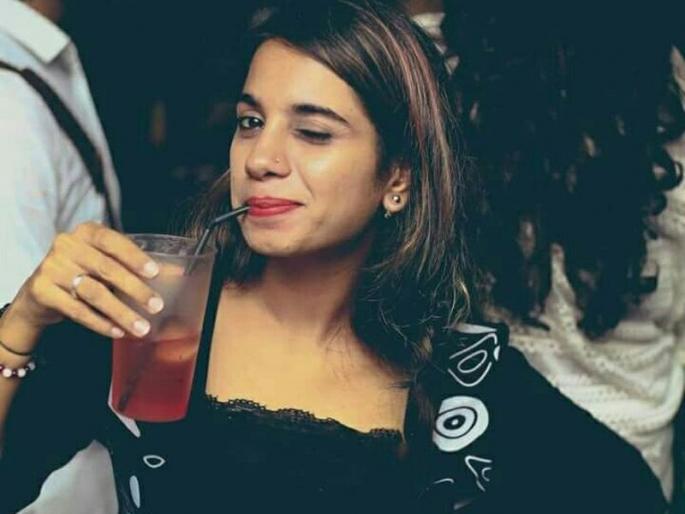 Late Night Photo sharing on the twitter, Fight Against Sanskrati India | ट्विटरवर तरुणी शेअर करतायत लेट नाईट फोटो, संस्कारी भारताविरोधात लढा Late Night Photo sharing on the twitter, Fight Against Sanskrati India | ट्विटरवर तरुणी शेअर करतायत लेट नाईट फोटो, संस्कारी भारताविरोधात लढा