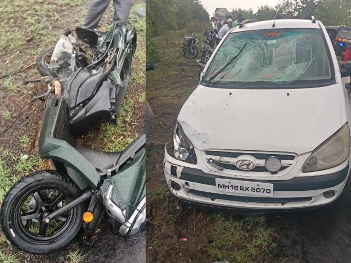 In Latur Car hits bike; Two seriously injured in accident near Tembi in Ausa taluka | कारने थांबलेल्या दुचाकीला उडविले; दोघे गंभीर जखमी, औसा तालुक्यातील टेंबीनजीक अपघात